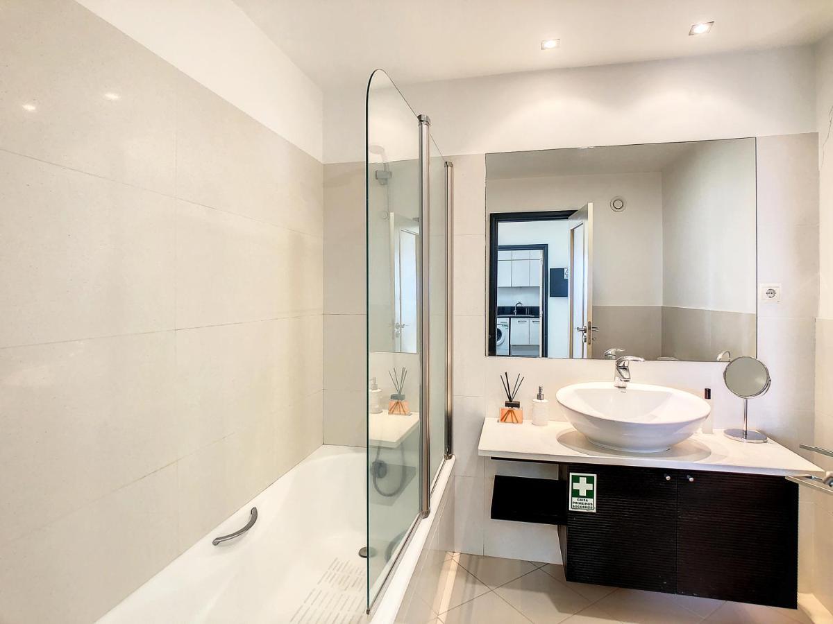 Rodamar Apartment By Lovelystay Funchal  Buitenkant foto